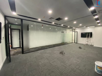 Thi công vách kính văn phòng tại Hà Nội