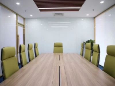 Kính điện thông minh mang lại giải pháp hoàn hảo trong thiết kế kiến trúc văn phòng