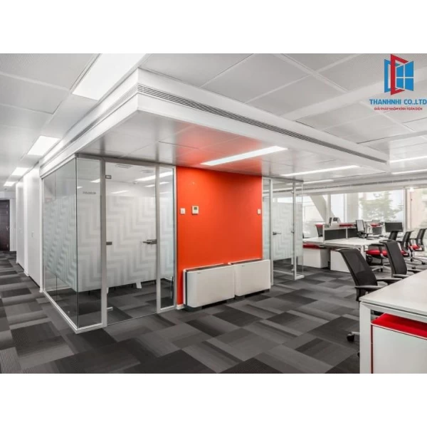 Vách kính cường lực văn phòng – Mẫu 03